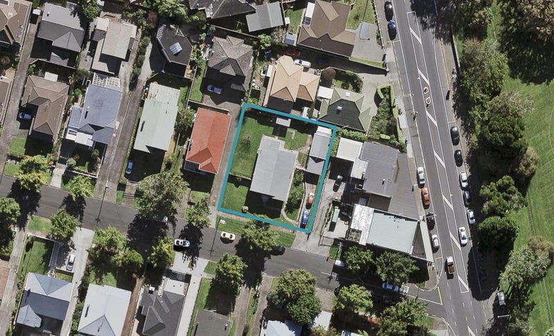 1 Beckenham Avenue, Royal Oak, Auckland - Carousel 1
