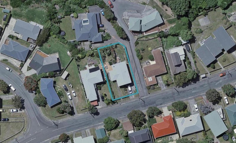 42 Ahuriri Street, Strathmore Park, Wellington - Carousel 1