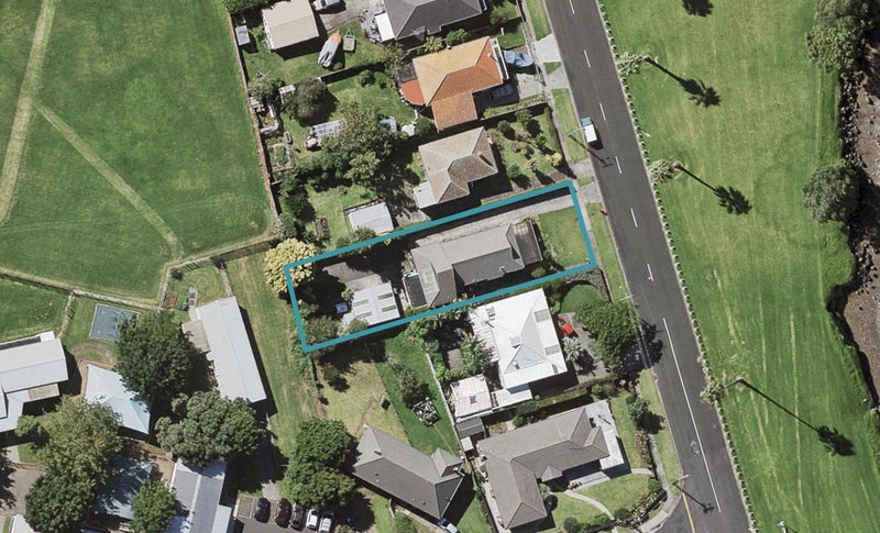 89 Dunkirk Road, Panmure, Auckland - Carousel 1