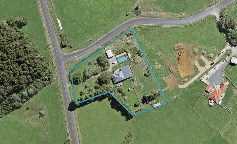 6 Falls Road, Papakura - Carousel 1