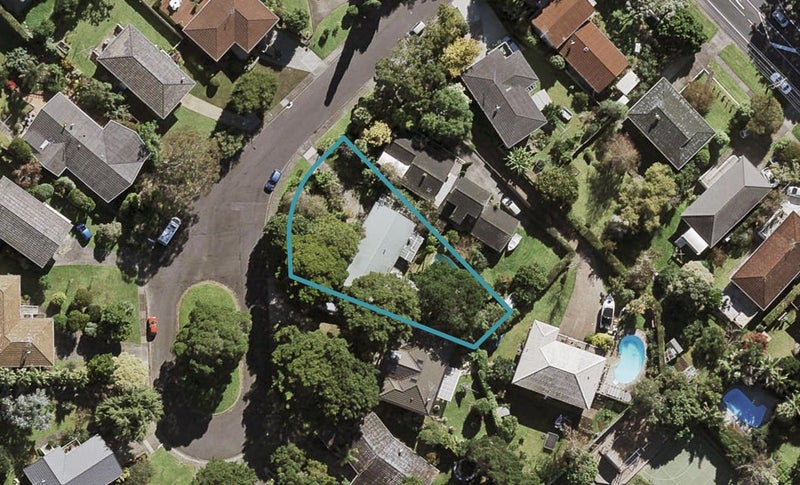 10 Tudward Glade, Hillcrest, Auckland - Carousel 1