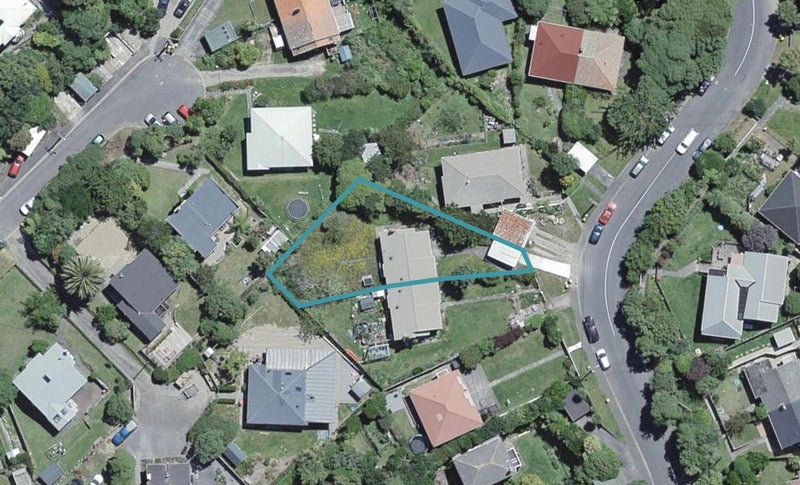 66 Sunshine Avenue, Karori, Wellington - Carousel 1