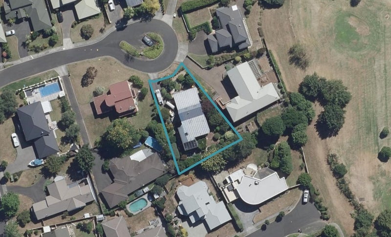 8 Cadman Court, Rototuna, Hamilton - Carousel 1