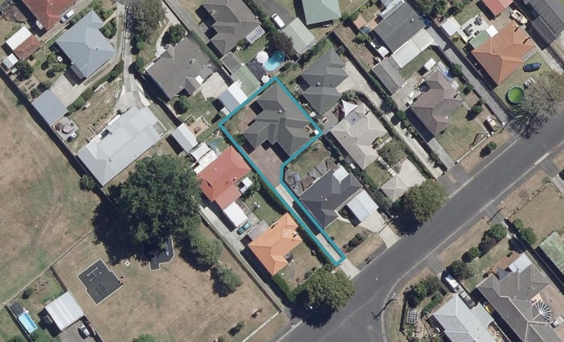 20A Bolmuir Road, Forest Lake, Hamilton - Carousel 1