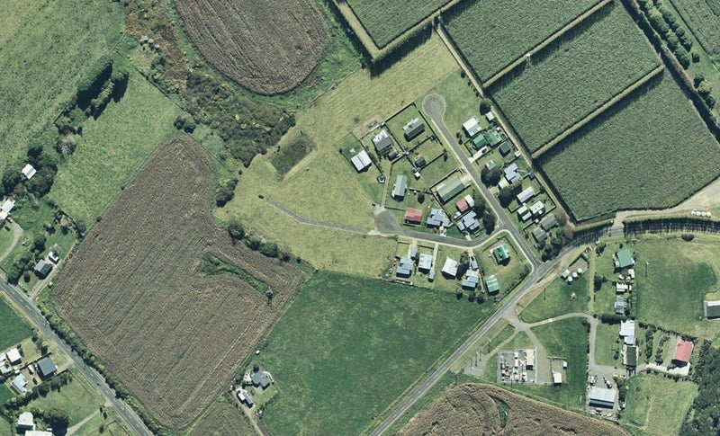 22 Rawinia Place, Te Kaha, Te Kaha - Carousel 1