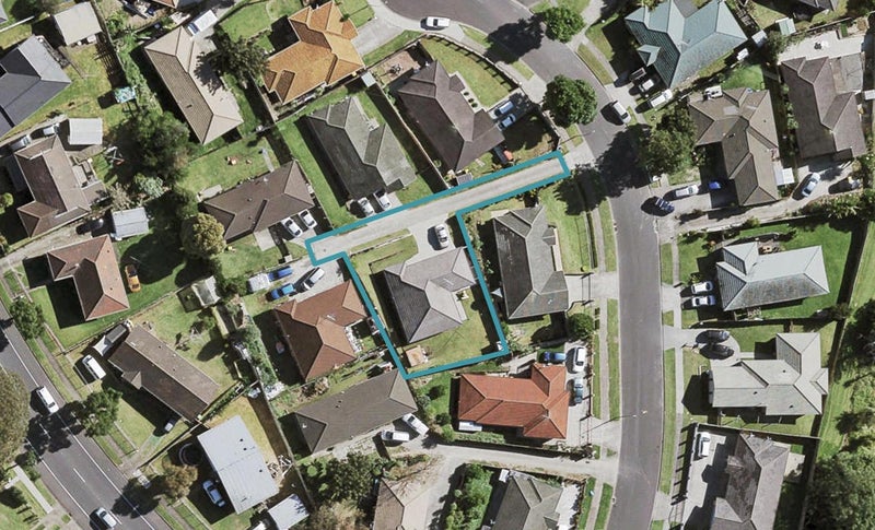59 Castlefinn Drive, Weymouth, Auckland - Carousel 1