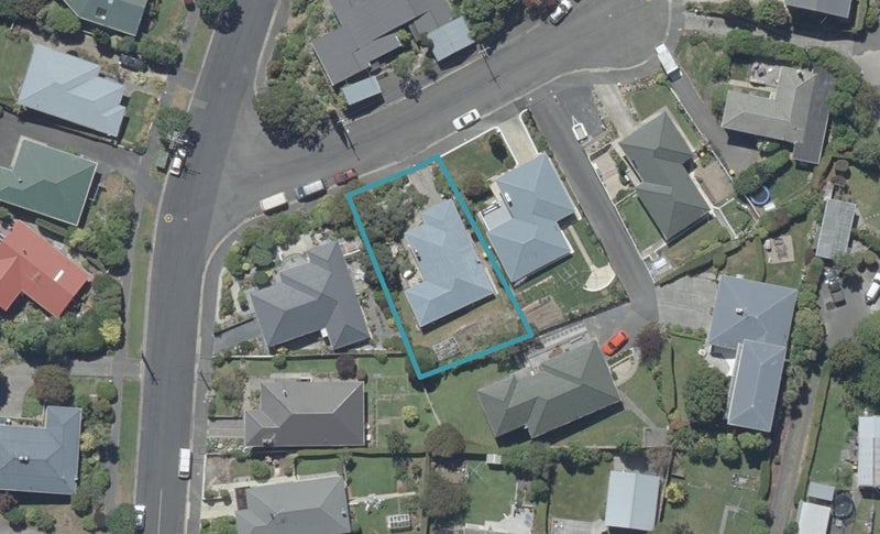 4 Upland Street, Helensburgh, Dunedin - Carousel 1