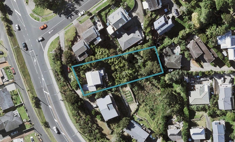 1/629 East Coast Road, Browns Bay, North Shore City - Carousel 1