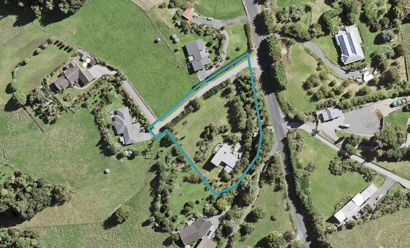 647 Ponga Road, Papakura - Carousel 1
