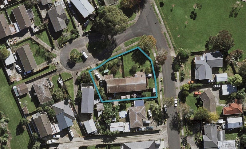 1/56 Sikkim Crescent, Clover Park, Auckland - Carousel 1