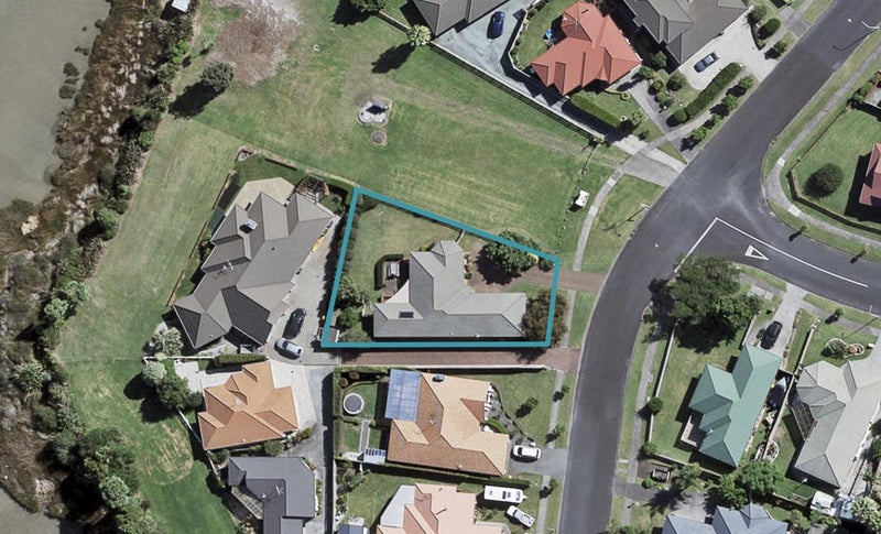 51 Elsie Drive, Waiuku, Waiuku - Carousel 1