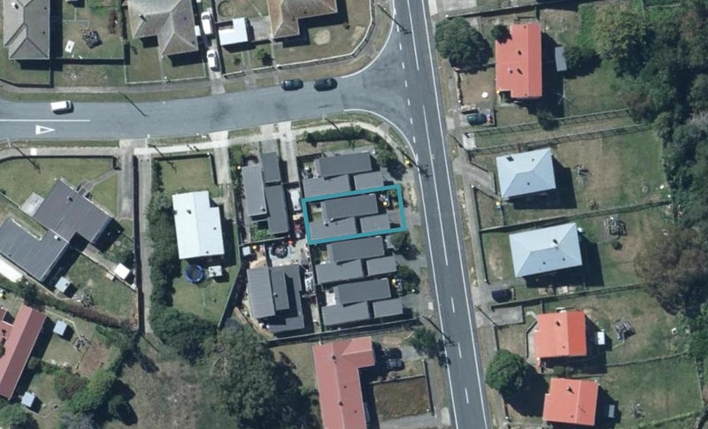 146B Castor Crescent, Cannons Creek, Porirua - Carousel 1