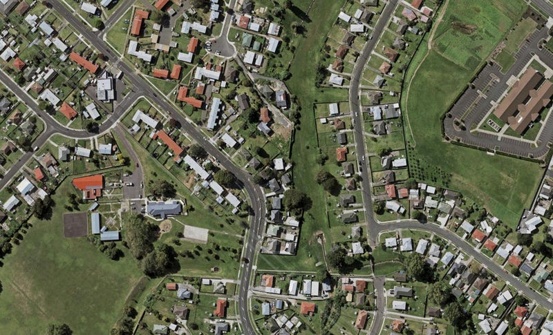 2/260 Bairds Road, Ōtara, Auckland - Carousel 1