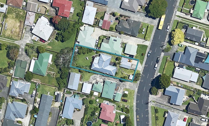 40 Queen Road, Bellevue, Tauranga - Carousel 1
