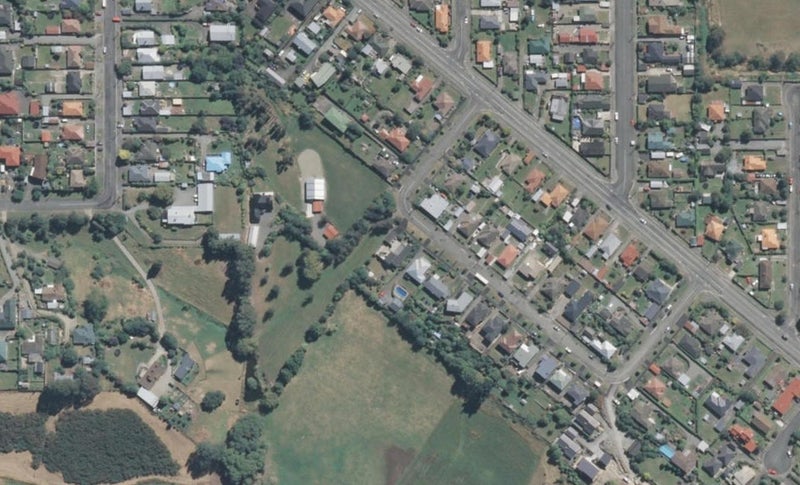 15 Brenda Street, Kensington, Timaru - Carousel 1