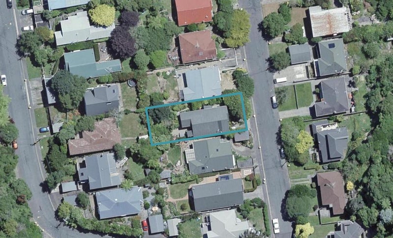 32 Burrows Avenue, Karori, Wellington - Carousel 1