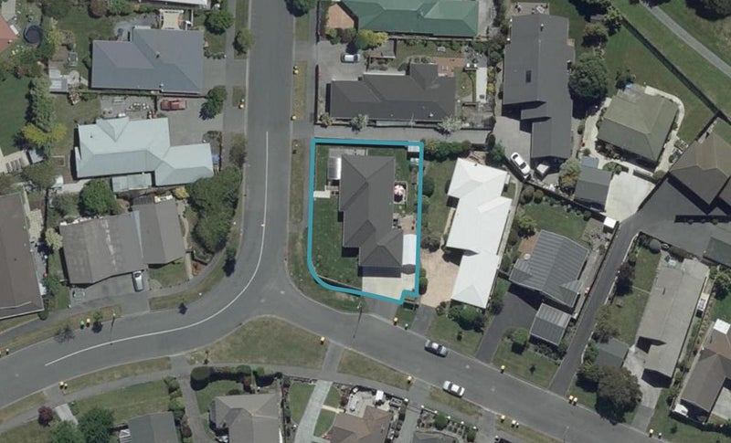 30 Lowry Avenue, Redwood, Christchurch - Carousel 1