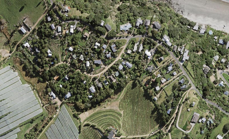 5 Te Makiri Road, Onetangi, Waiheke Island - Carousel 1