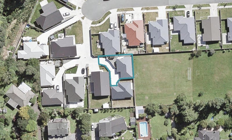 1/19 Poppy Watts Grove, Stokes Valley, Lower Hutt - Carousel 1