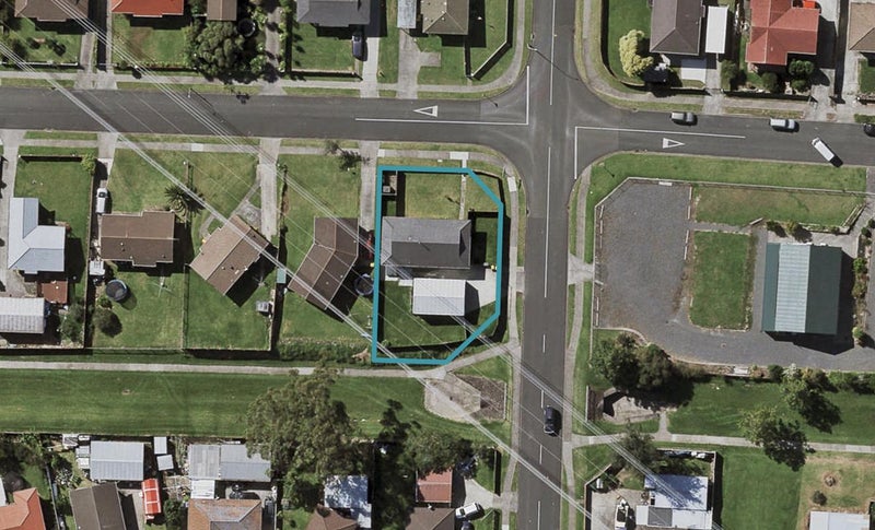 2 Palermo Place, Clover Park, Auckland - Carousel 1