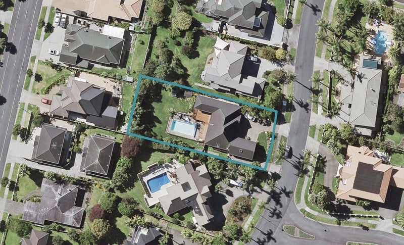 23 Anaheim Boulevard, Shamrock Park, Auckland - Carousel 1