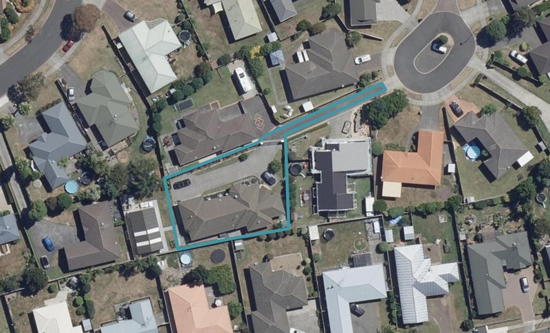 16 Bellona Place, Flagstaff, Hamilton - Carousel 1