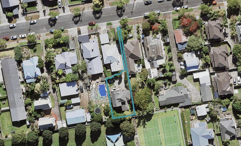 9A Fifth Avenue, Mount Albert, Auckland - Carousel 1