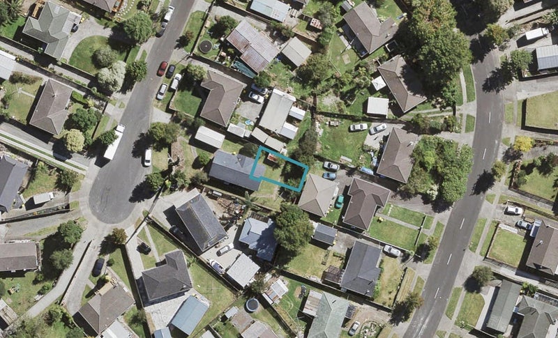8D Starling Place, Ranui, Auckland - Carousel 1