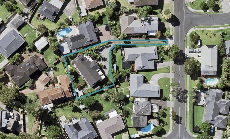 91 Bramley Drive, Farm Cove, Auckland - Carousel 1