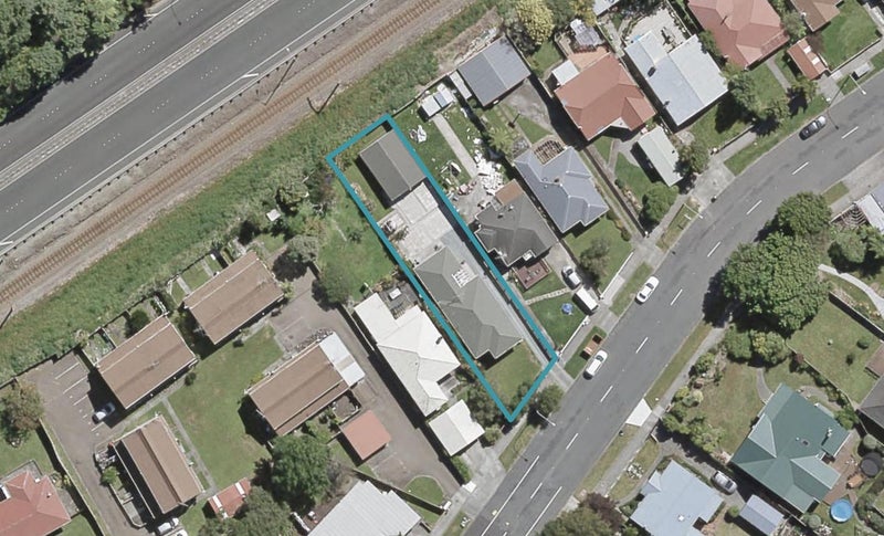 43 Pharazyn Street, Melling, Lower Hutt - Carousel 1