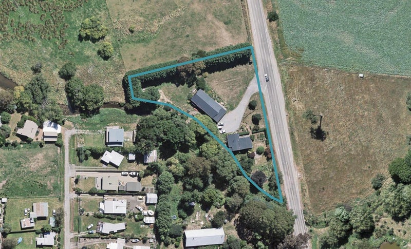 6676 Christchurch Akaroa Road, Takamatua, Akaroa - Carousel 1