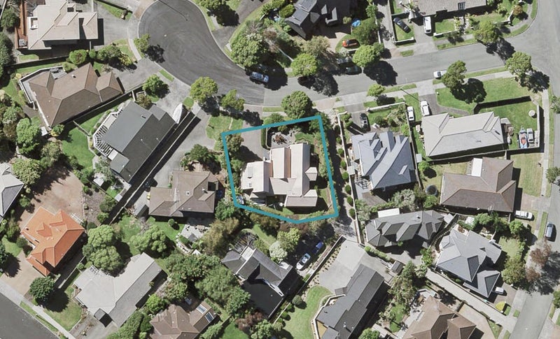 12 Chiania Place, Somerville, Manukau - Carousel 1