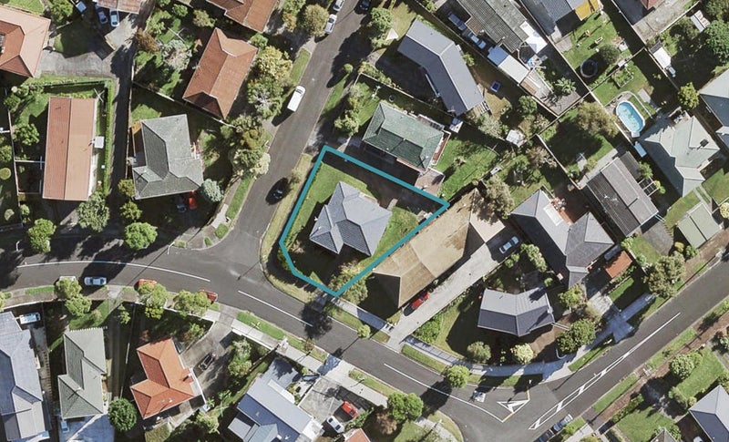 5 Trevola Street, New Windsor, Auckland - Carousel 1
