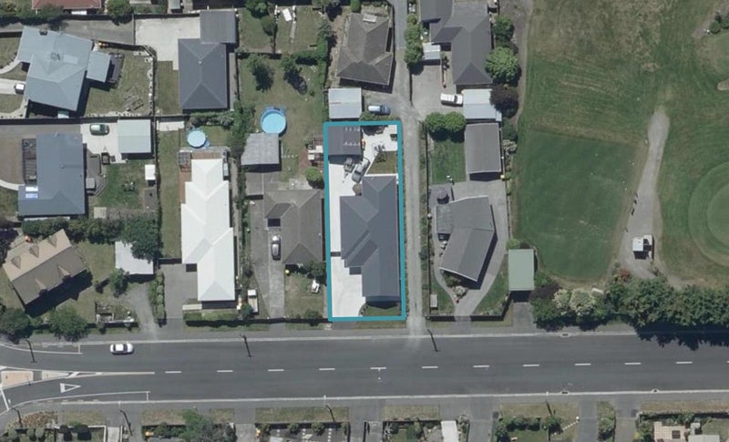 128 Beach Road, North New Brighton, Christchurch - Carousel 1