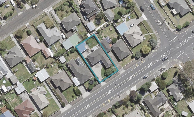 271 Fergusson Drive, Heretaunga, Upper Hutt - Carousel 1