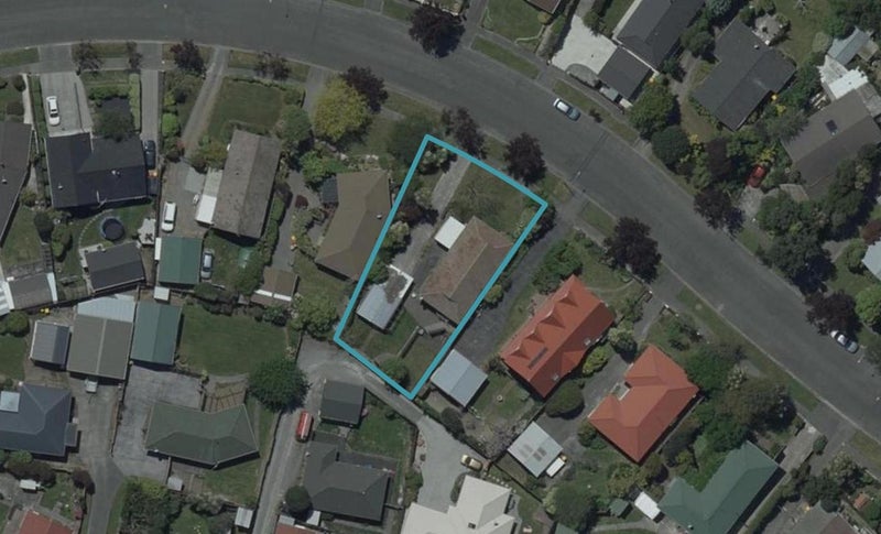 61 Warren Crescent, Hillmorton, Christchurch - Carousel 1