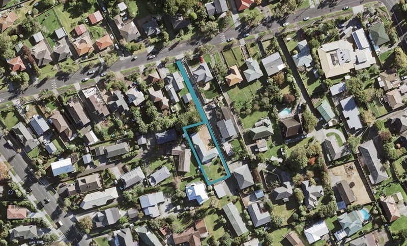 19 Batkin Road, New Windsor, Auckland - Carousel 1