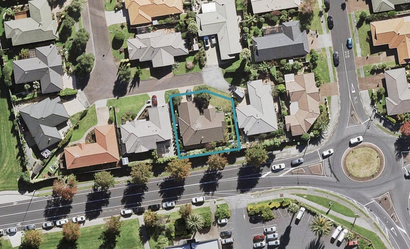 15 Adelphi Place, Albany, Auckland - Carousel 1