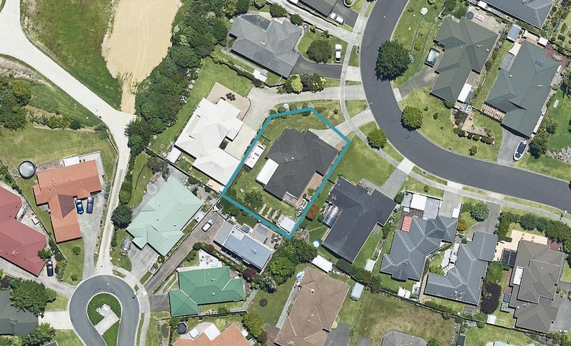 11 Arrowfield Drive, Pyes Pa, Tauranga - Carousel 1