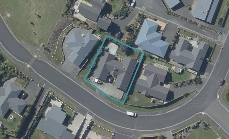 3 Holyport Close, Fairfield, Dunedin - Carousel 1