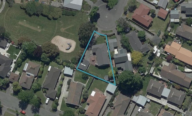9 Manson Place, Russley, Christchurch - Carousel 1