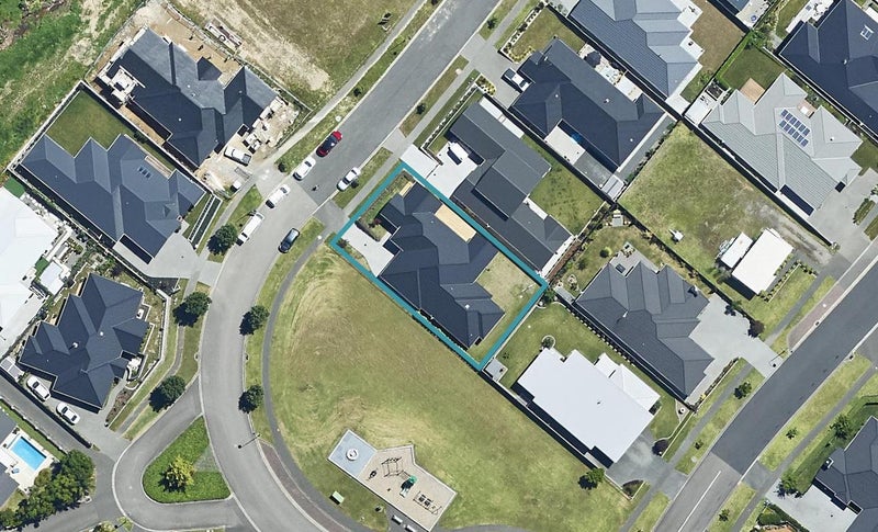 6 Glenpark Crescent, Bethlehem, Tauranga - Carousel 1