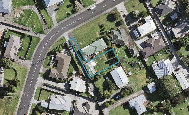 10B Cliff Road, Papakura, Papakura - Carousel 1