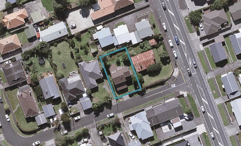31 List Street, Welbourn, New Plymouth - Carousel 1
