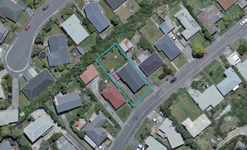 24 Link Road, Newlands, Wellington - Carousel 1