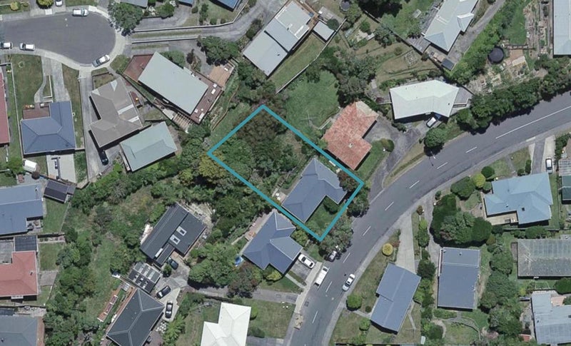 6 Branscombe Street, Johnsonville, Wellington - Carousel 1