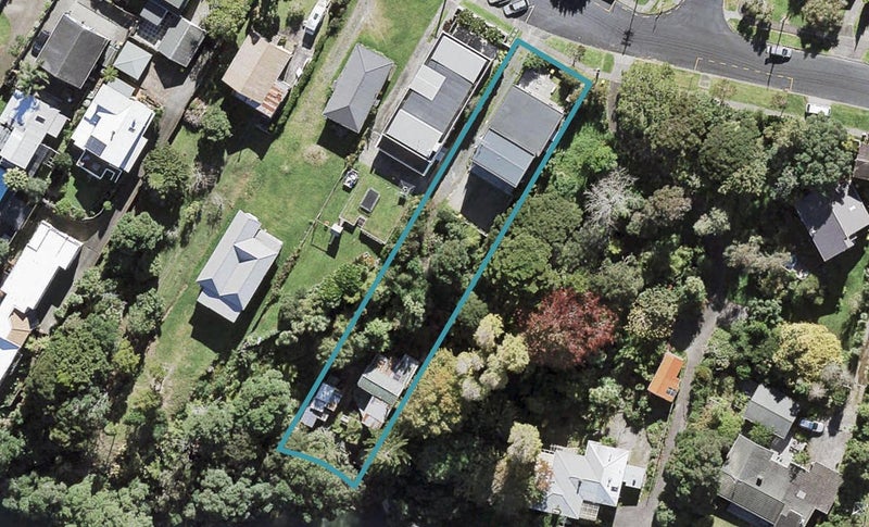 1/21 Beach Haven Road, Beach Haven, Auckland - Carousel 1