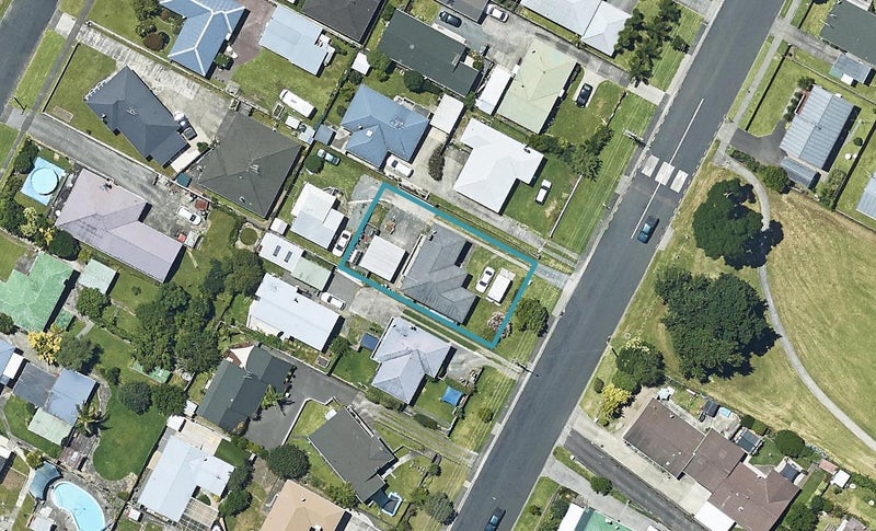 61A Hynds Road, Gate Pa, Tauranga - Carousel 1