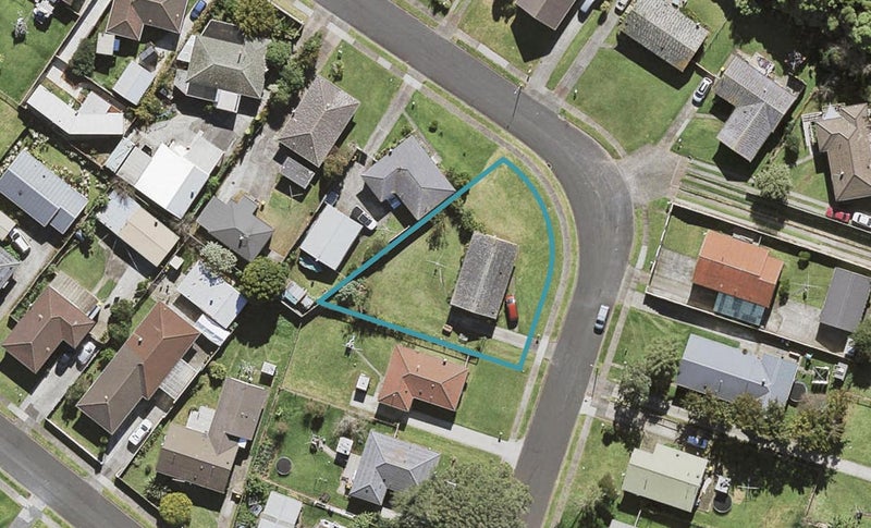 31 Chingford Close, Mangere, Auckland - Carousel 1