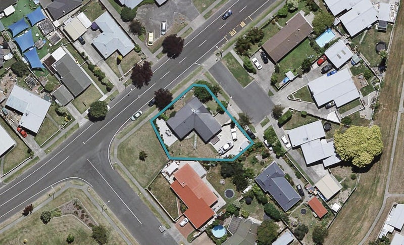 61 Tait Drive, Greenmeadows, Napier - Carousel 1